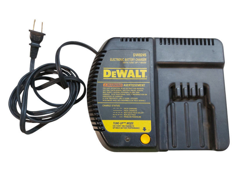 DeWalt DW006 24V Cordless Drill w\\ Case, battery and Charger | READ DESC