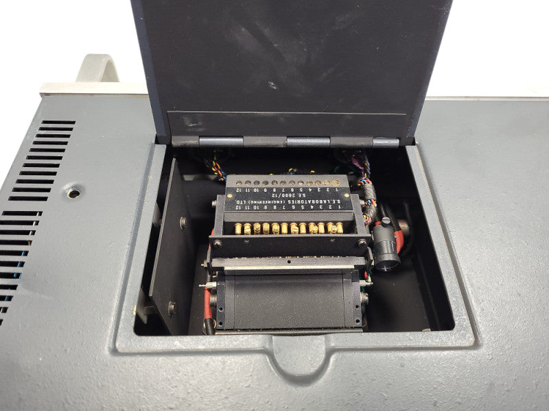 B&F instruments Inc. oscilloscope 3006/DL READ $