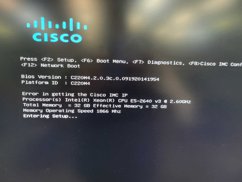 Cisco UCS-C220 M4 - 2x Xeon E5-2640 v3 | 32GB RAM | NO HDD | LSI 12G RAID %