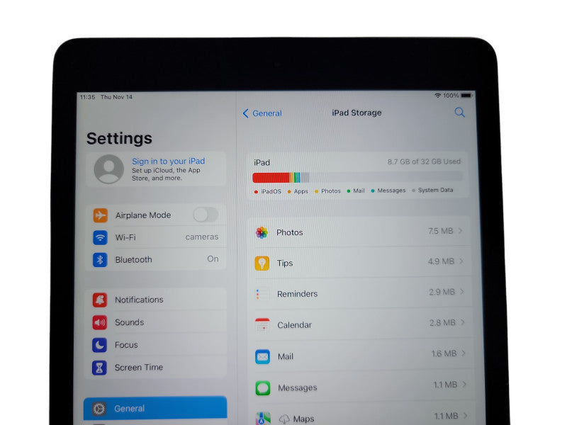 Apple iPad 7th Gen - 32GB - Black (