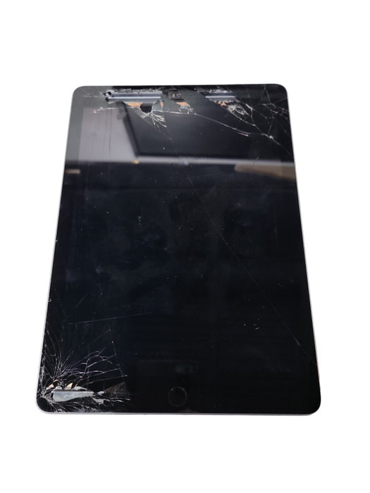 Apple iPad 6th Gen 32GB (A1893) -READ  Δ