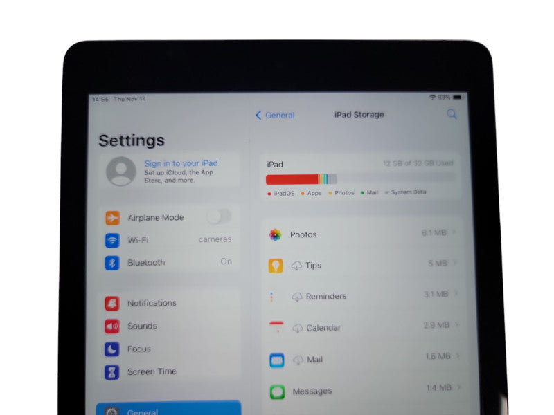 Apple iPad 6th Gen - 32GB - Black  (