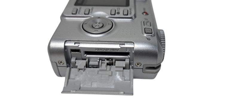 Kodak EasyShare C533 5.0MP Digital Camera W/ Stand