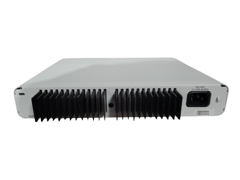Cisco WS-C2960C-8PC-L v03 | 8-Port PoE 10/100 Silent Switch !