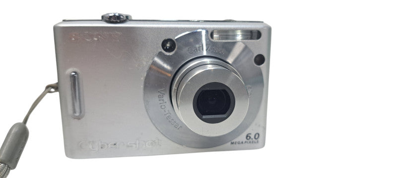Sony Cyber-shot DSC-W30 Camera W/ Battery & Bag