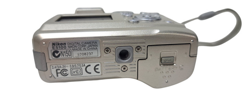 Nikon Coolpix E5100 Digital Point And Shoot Camera