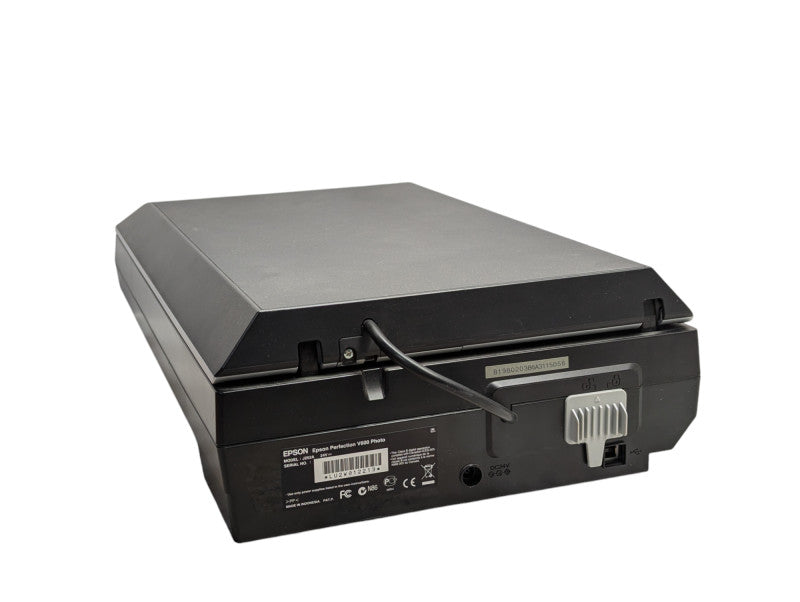 EPSON Perfection V600 Photo Scanner Please READ  -