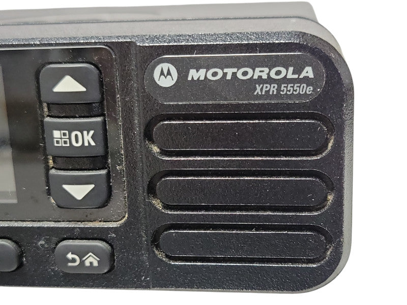 Motorola XPR5550e Two Way Radio AAM28QPN9WA1AN , READ _