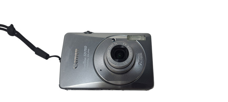 Canon PowerShot SD750 Digital ELPH 7.1 MP Camera