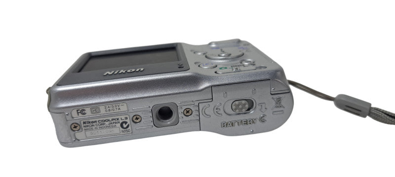 Nikon COOLPIX L3 5.1MP Digital Camera Silver