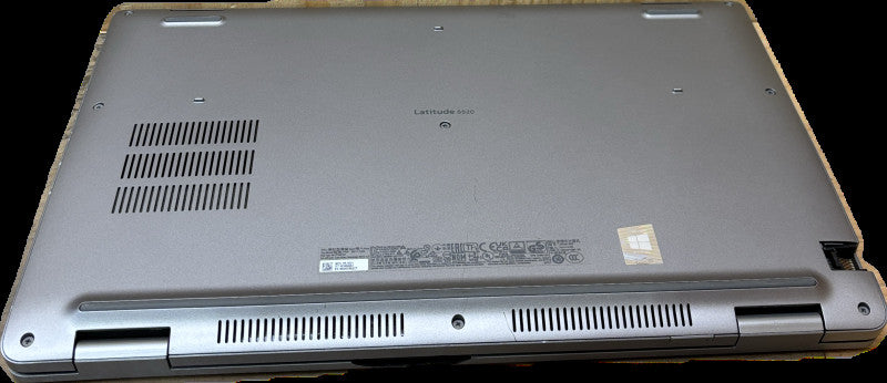 Dell Latitude 5520 i5-1135G7 16GB RAM 256GB SSD Minor Damages READ!  Lap200