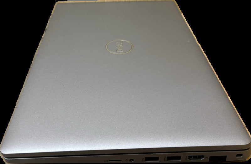 Dell Latitude 5520 i5-1135G7 16GB RAM 256GB SSD Minor Damages READ!  Lap200