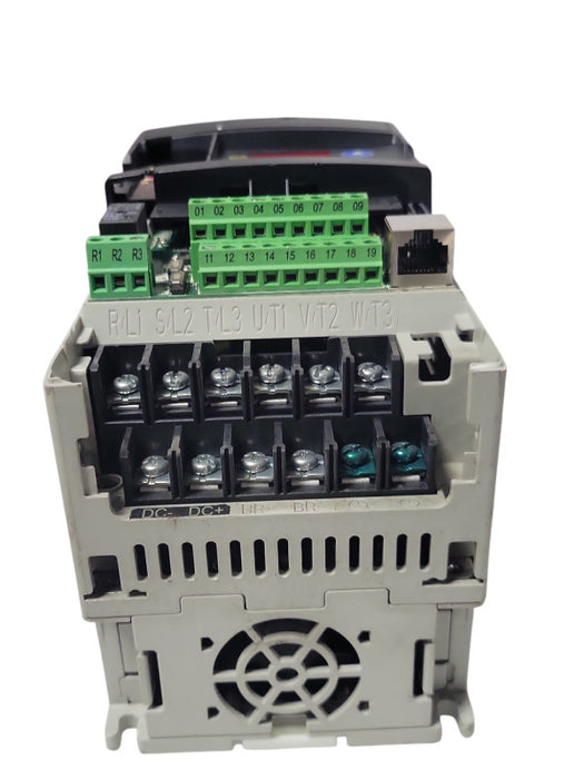 ALLEN BRADLEY 22D-D2P3N104 VFD 1HP 480VAC PowerFlex, READ _