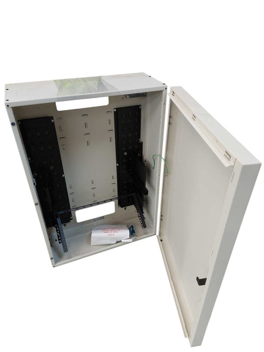 Middle Atlantic Server Control Panel ( New & Empty )  =