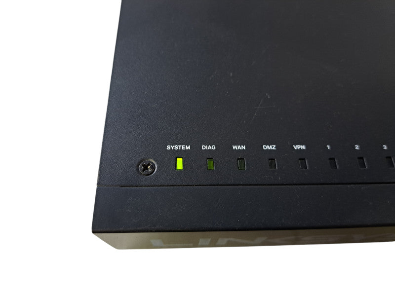 Linksys LRT214 | 4-Port Business Gigabit VPN Router Q