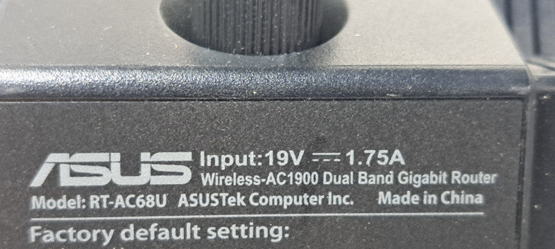ASUS AC1900 Dual Band Gigabit WiFi Wireless Gaming Router RT-AC68U  Q