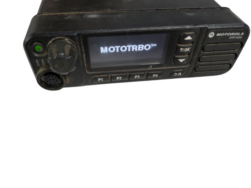 Motorola XPR5550 AAM28QNN9KA1AN mobile radio, READ DETAIL _