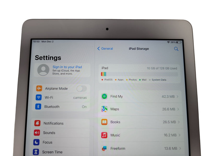 Apple iPad 5th Gen - 128GB - Silver [A1822] (
