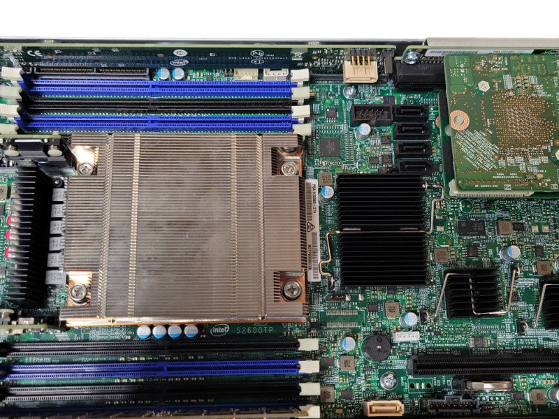 Cohesity C2605 4-Node Server, 8x Xeon E5-2620v4 2.10GHz 8C, 128GB DDR4, 3.5" _