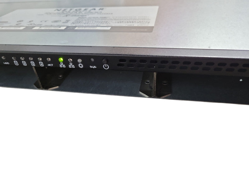 Netgear ReadyNAS 2100 4 bay NAS, No HDD, No HDD Caddies, READ !
