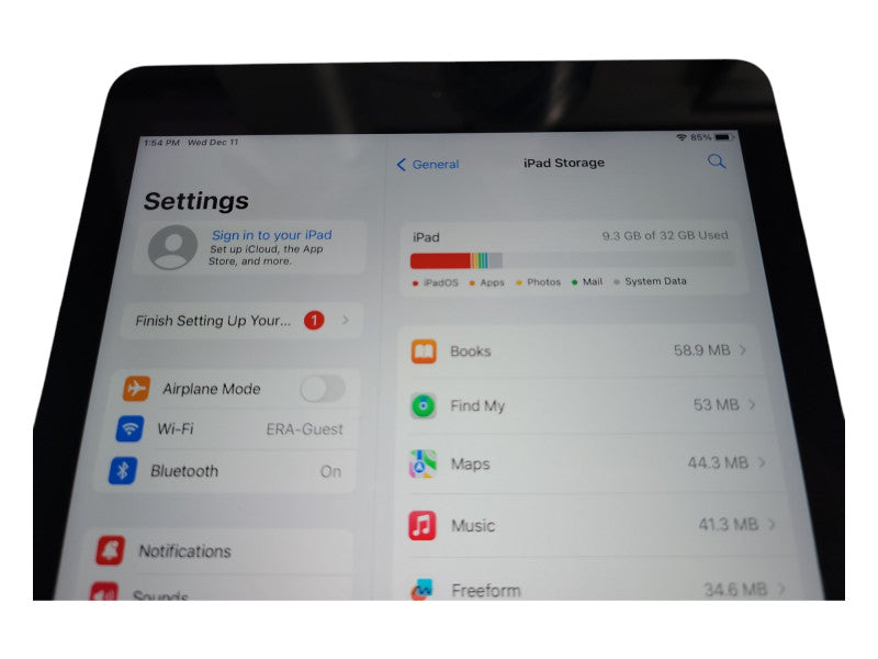 Apple iPad 6th Gen - 32GB - Space Gray [A1893 | Read] (