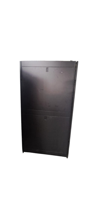 APC AR3100 NetShelter SX 42U Deep Enclosure W/AP8959 Power Strip