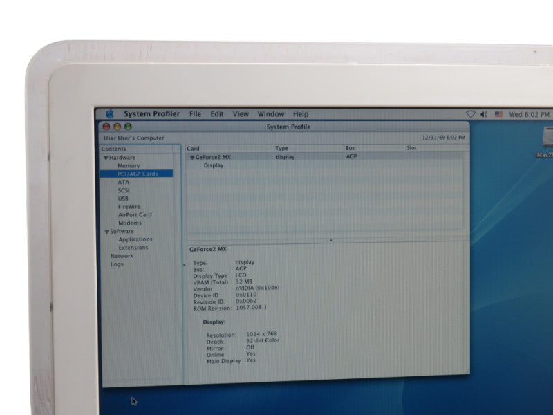 Vintage Apple iMac G4/700 Flat Panel 700 MHz PowerPC 7441 G4 -