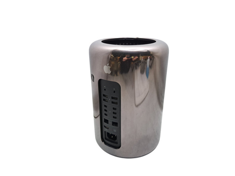 Apple Mac PRO A1481 NO HDD/RAM *READ*