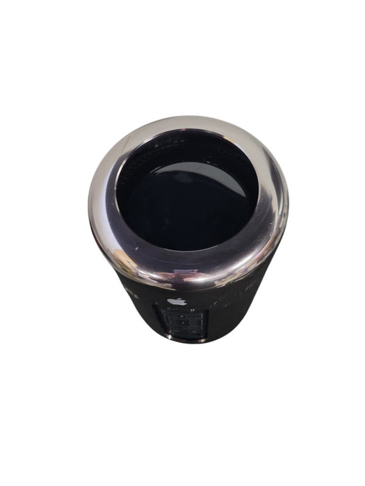 Apple Mac PRO A1481 NO HDD/RAM READ !