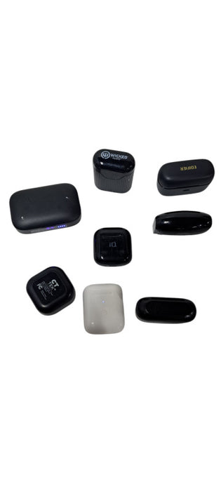 8xAssorted Air buds Models And Brands