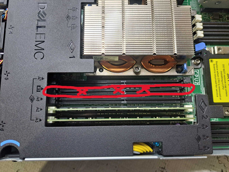 Dell OEMR R440 1U 8x 2.5" | Xeon Silver 4110 @2.10GHz, 32GB DDR4, H330 *READ*