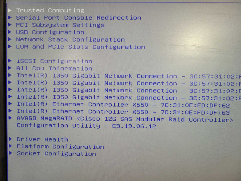 Cisco UCS C220 M5 1U | Xeon Gold 5118 @ 2.30GHz, 32GB DDR4, Avago 12G RAID !
