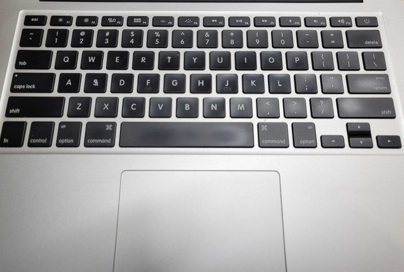 MacBook Air 205 (A4166)| i5-5250U @ 1.60GHz| 8GB DDR3| 256GB SSD NO ADAPTER  β