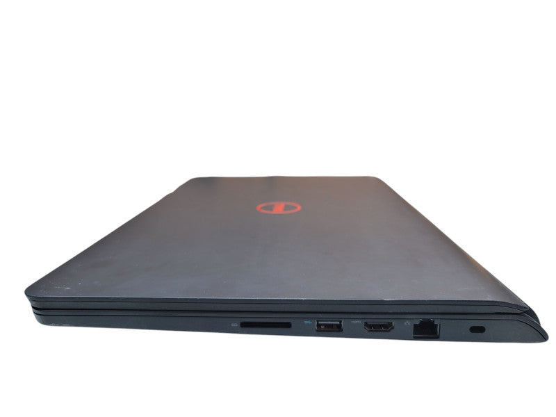 Dell Inspiron 15 5577| i7-8550U| 32GB DDR4| GTX 1050| 512GB SSD  READβ Lap200