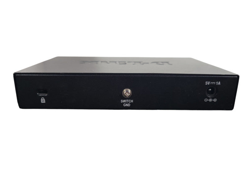 D-LINK DGS-108 8 Ports Gigabit Ethernet Switch !