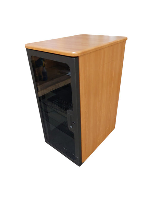 Middle Atlantic Server/Audio Half Rack / Left Wall Side Panel Missing  =