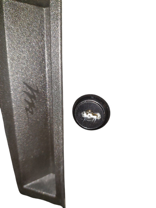 Middle Atlantic Server/Audio Half Rack / Left Wall Side Panel Missing  =