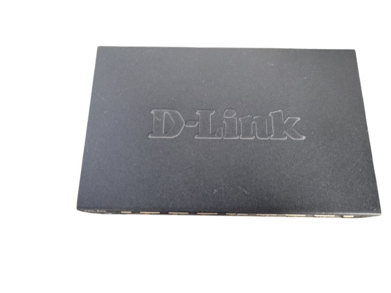 D-LINK DGS-108 8 Ports Gigabit Ethernet Switch W/ adapter !