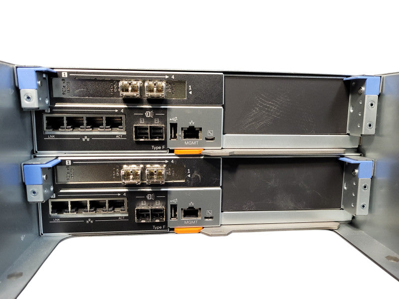Dell EMC Storage SCv3020 Controller 30x 2.5" SAS Bays w/ 2x Controllers _