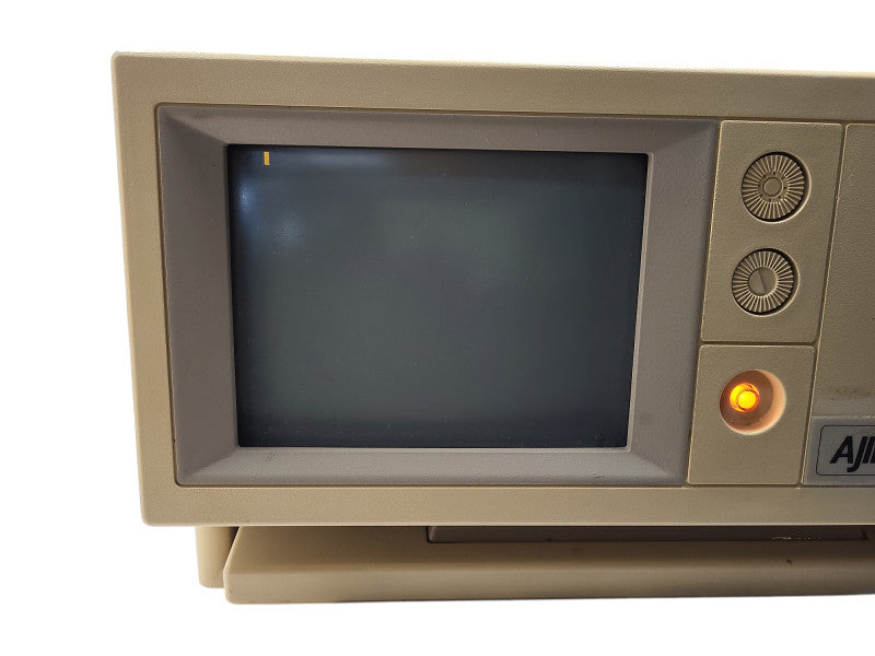 Vintage Dynalogic Info-Tech Hyperion computer 3012 READ $