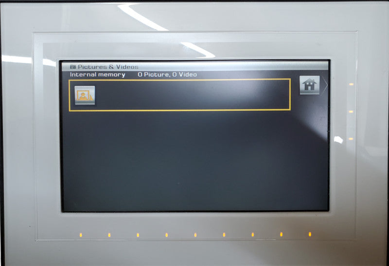 Kodak EasyShare M820 Digital Frame