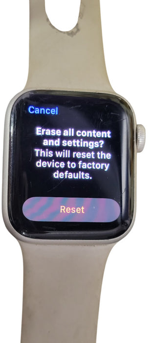 Apple watch SE 40mm A2722, READ _
