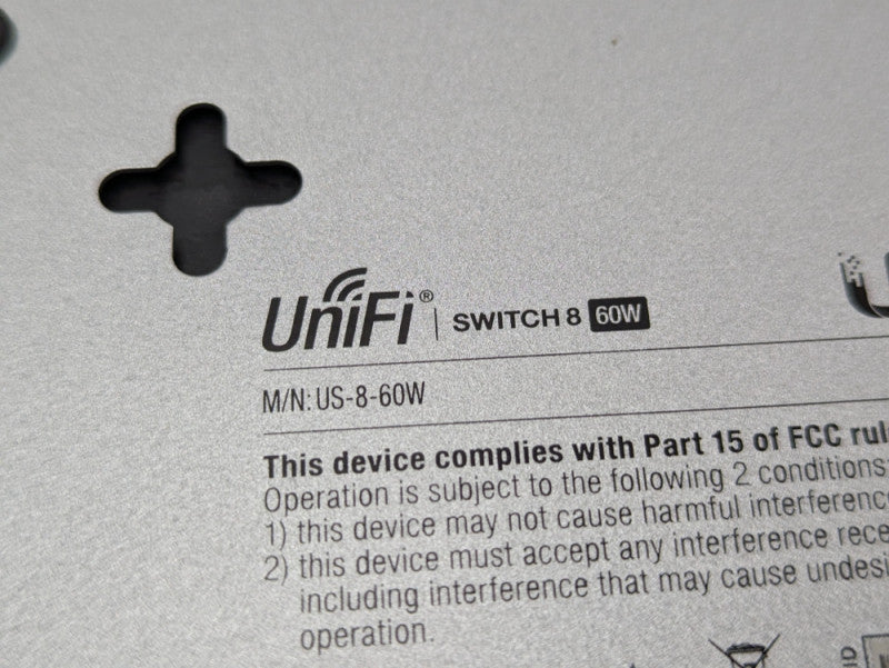 UBIQUITI UniFi Switch 8 60W US-8-60W 8 Port Gigabit PoE Switch  Q-