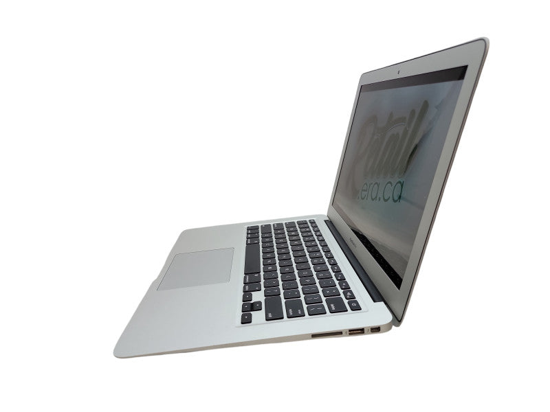 Apple MacBook 2017 13" A1466 | i5-5350U @1.8GHz | 8GB DDR3 | 250GB SSD - READ