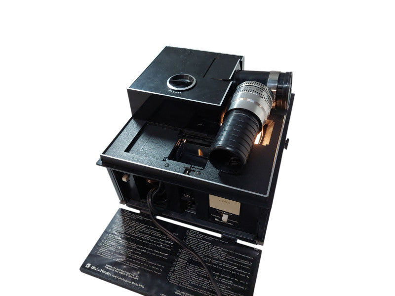 Vintage Bell & Howell Slide Cube, No slides  =