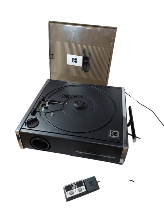 Vintage Kodak Carousel Custom 860H Auto Focus Slide Projector  =