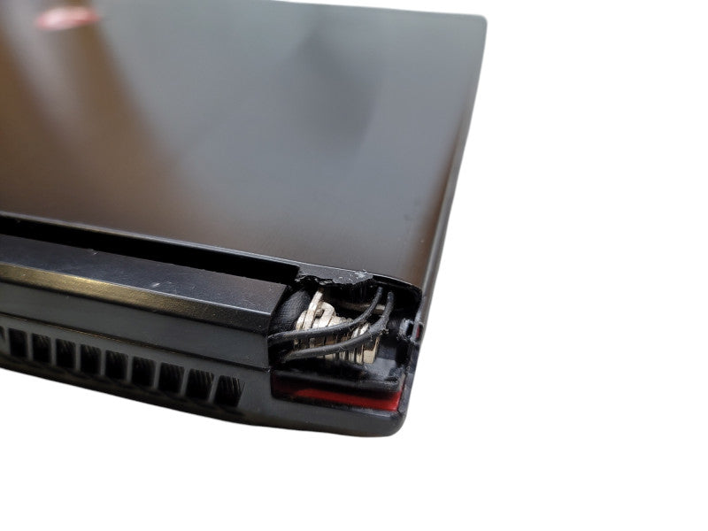 MSI GE72-2QD| i7-5700HQ| 12GB RAM| GTX 960M| 500GB 2.5" SSD READ β BudLap