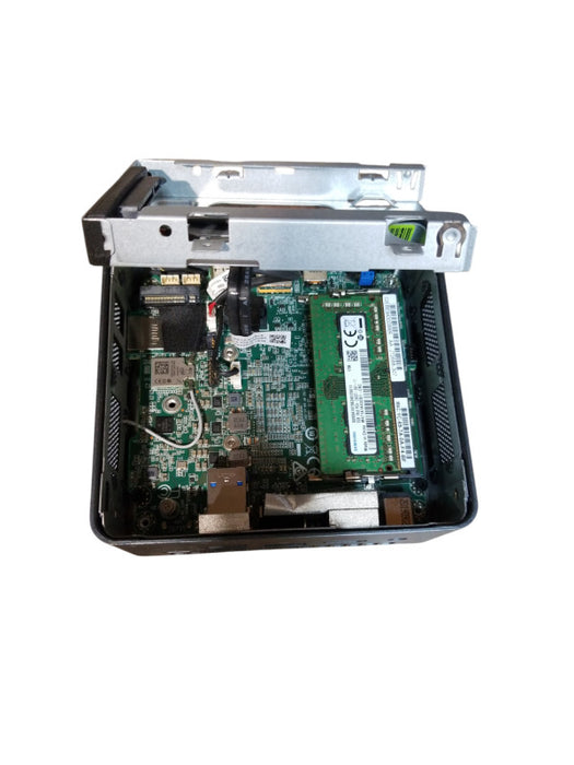 Intel NUC BOXNUC8i7BEH | 8GB RAM NO HDD/NO AC | [READ]