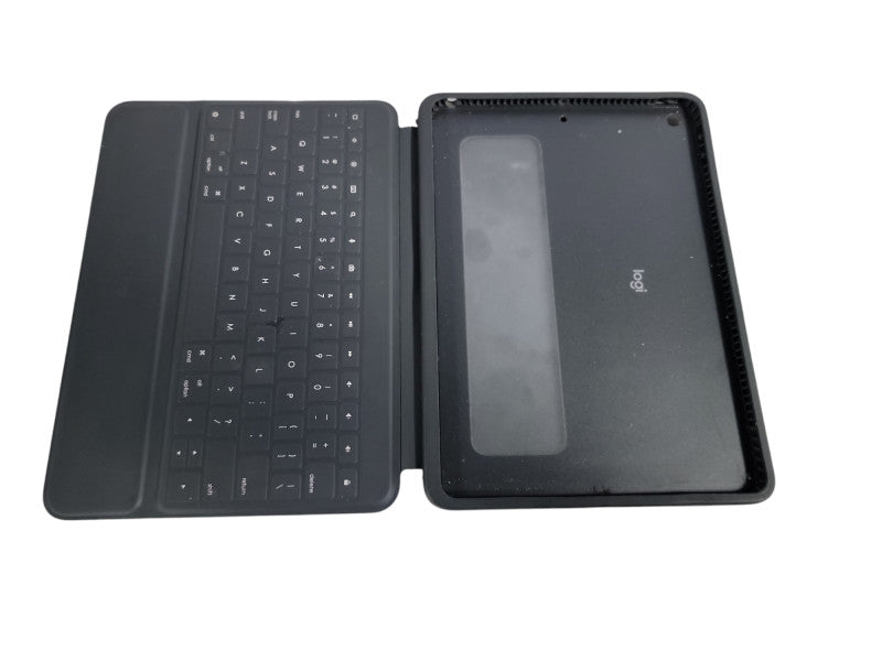 Apple iPad A2200 [Case w/ Bluetooth Keyboard] (
