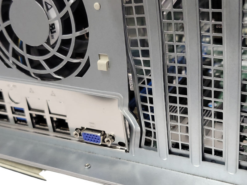 SuperMicro X10DRH-C/i 1x Xeon E5-2609v3 1.9GHz, 32GB, LSI 3108 MR, 2x PSU SEE _